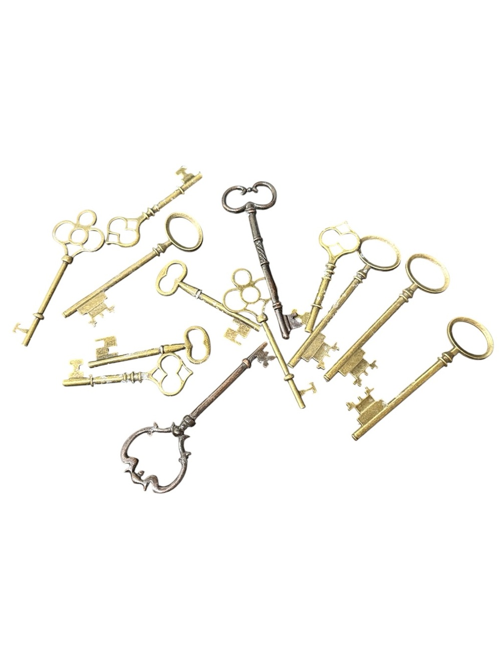 Vintage Style Decorative Skeleton Keys Lot of 12 Steampunk Craft Decor